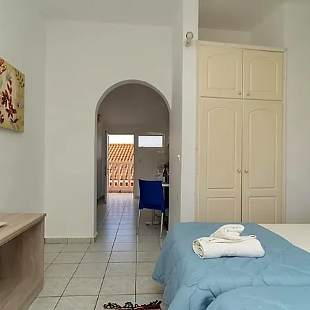 Alex Aparthotel 3*