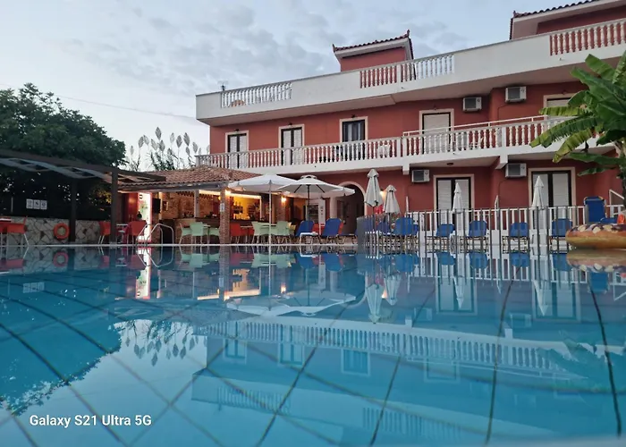 Lägenhetshotell Alex 3*